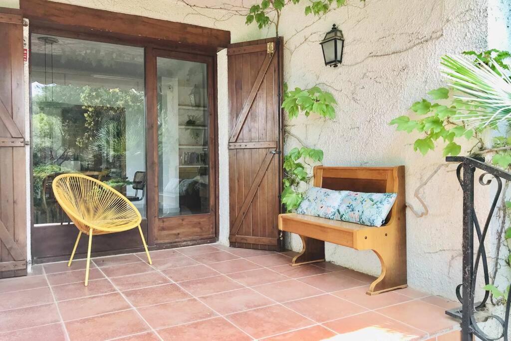 Casa Mediterranea Con Gran Jardin Y Piscina A 500 M De La Playa Roda de Bará Dış mekan fotoğraf